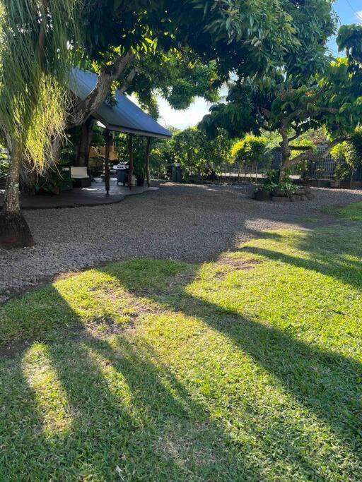 Heitiare Lodge Paea Bagian luar foto
