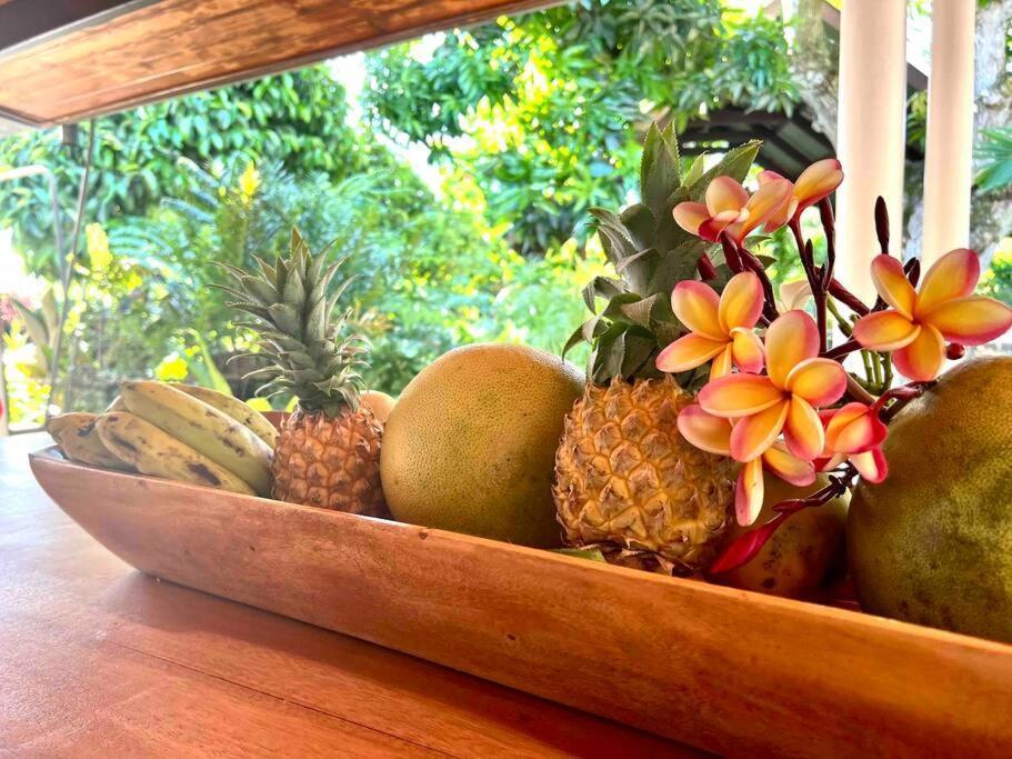 Heitiare Lodge Paea Bagian luar foto