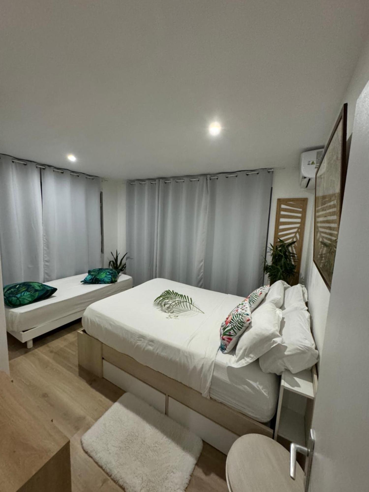 Heitiare Lodge Paea Bagian luar foto